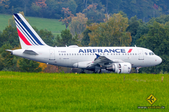 Airbus A318-111